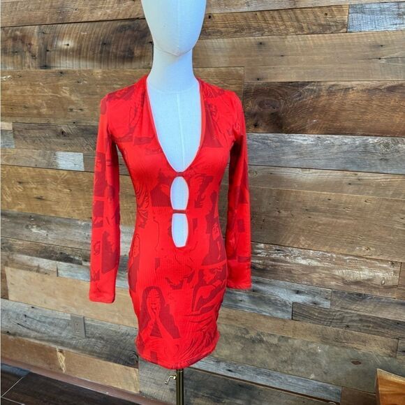 Edikted Dolls Kill Pop Art Cut Out Dress sz S - Picture 5 of 16